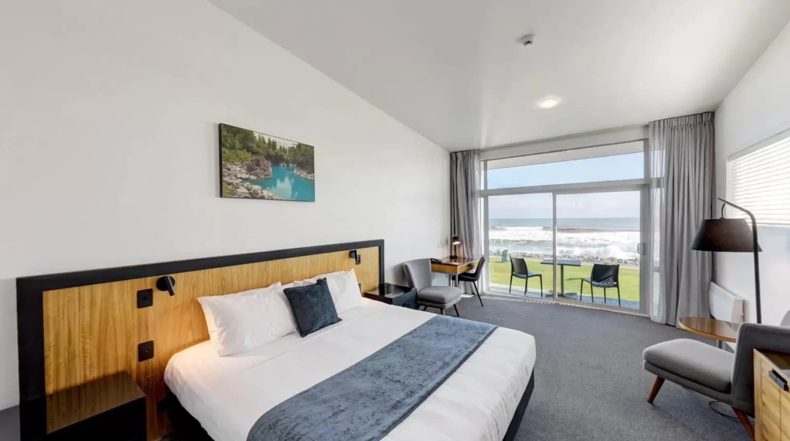 Beachfront Hotel Hokitika