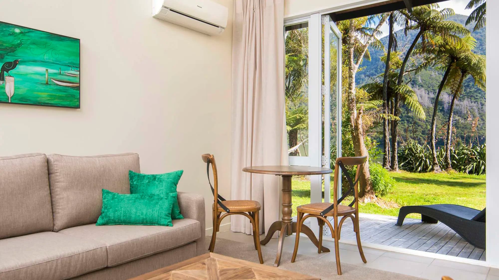 Furneaux Lodge
